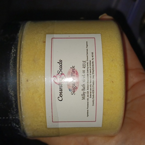 (see photos) Country Suds Milky Bath and Charcoal Cream Mask - Picture 2 of 3